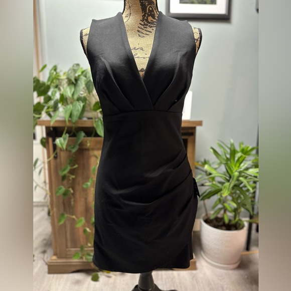 Lulu’s Cocktail hour black sleeves tulip mini dress. Size M. New with tags. - Picture 3 of 7